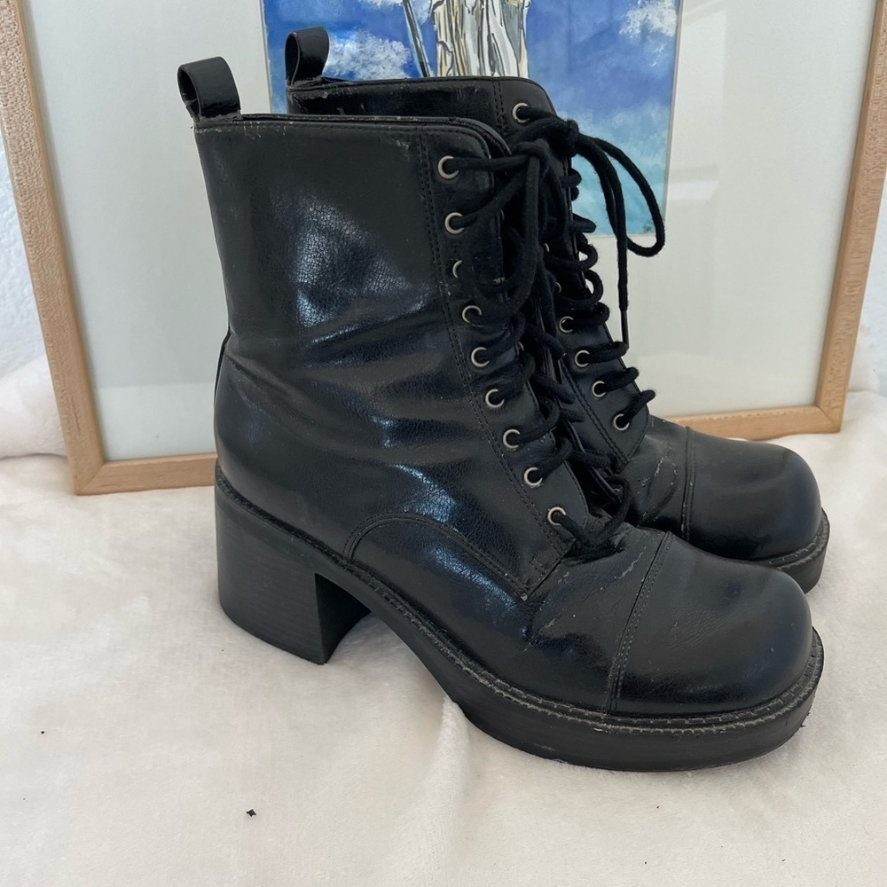 Vintage Xappeal round toe block ankle heel boot